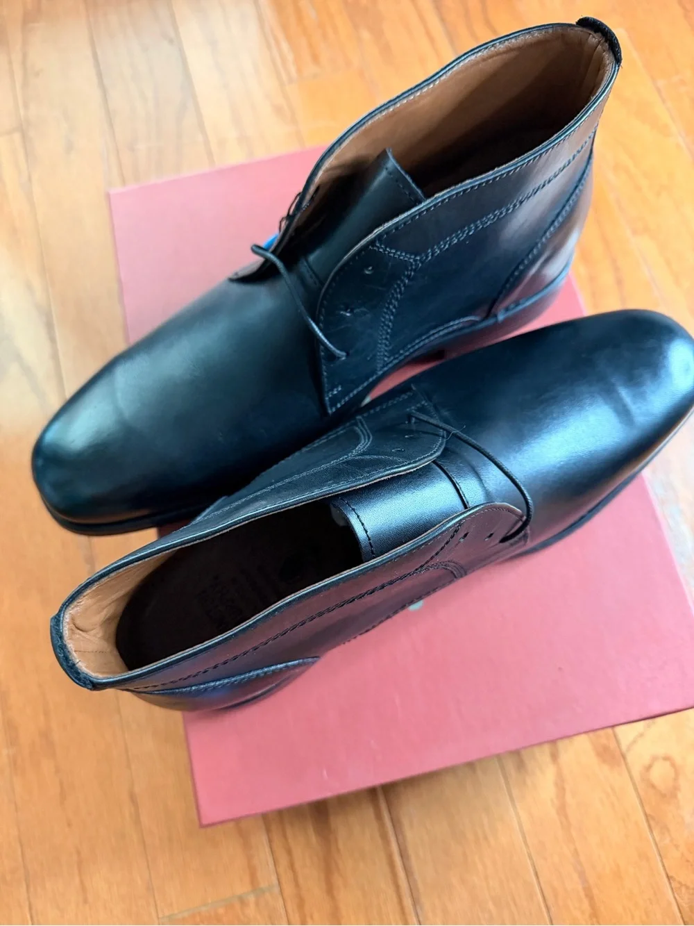 Johnston & Murphy Black Leather Branning Chukka Boots